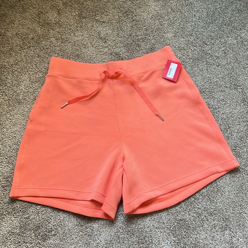 SPANX Air Essentials 6 inch shorts